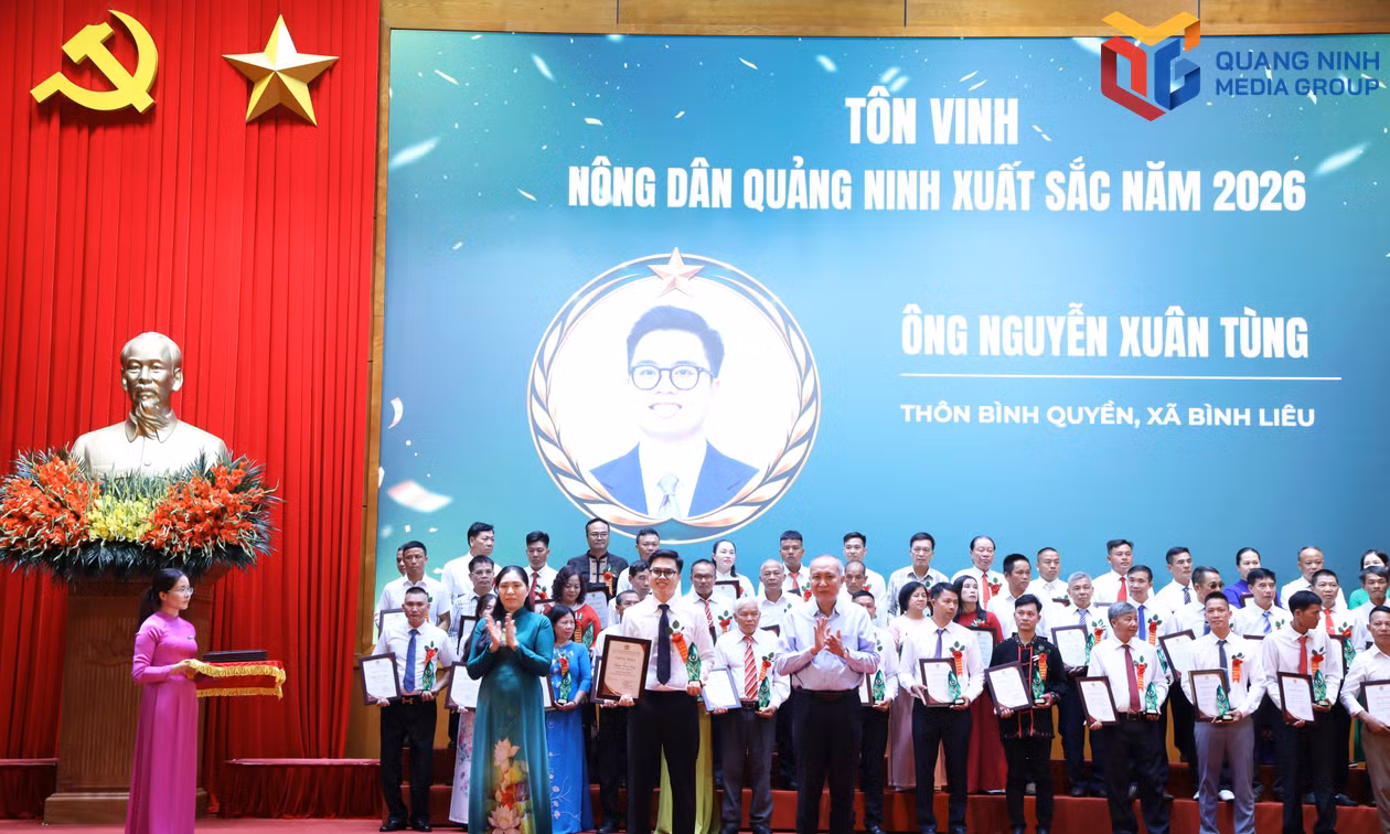 Trao tặng Kỷ niệm chương “Vì giai cấp nông dân Việt Nam” và tôn vinh “Nông dân Quảng Ninh xuất sắc” 