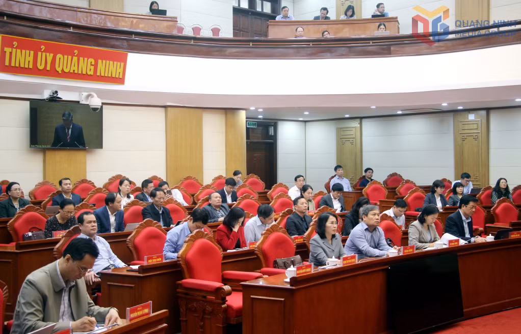 Ảnh với chú thích