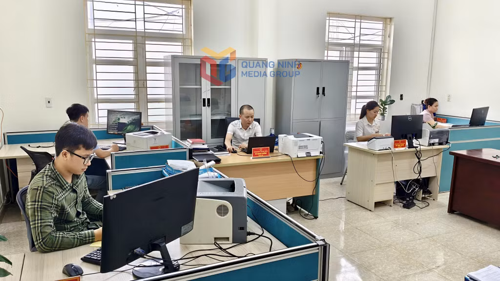 Ảnh với chú thích