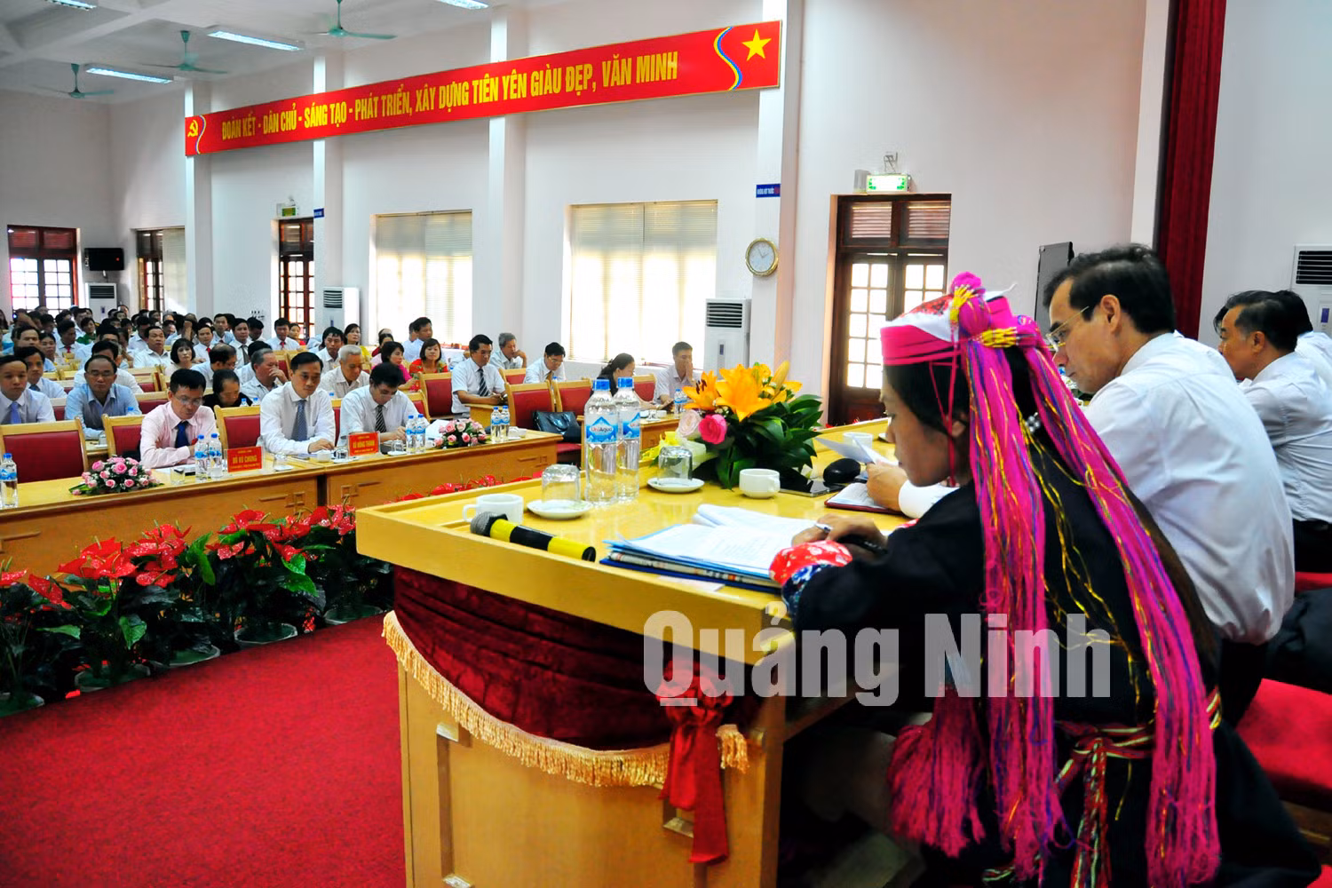 Đại hội tiếp tục làm việc