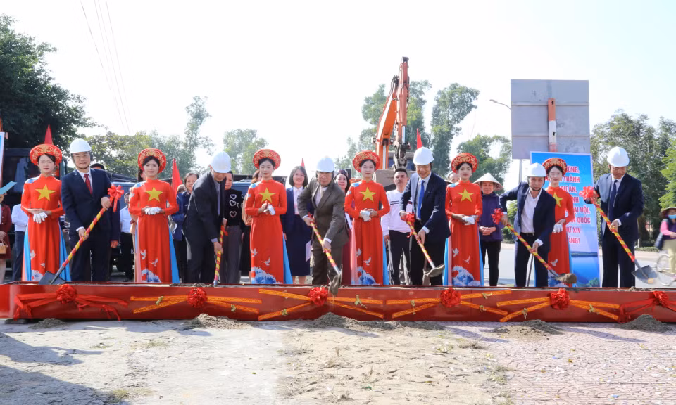 Ảnh với chú thích