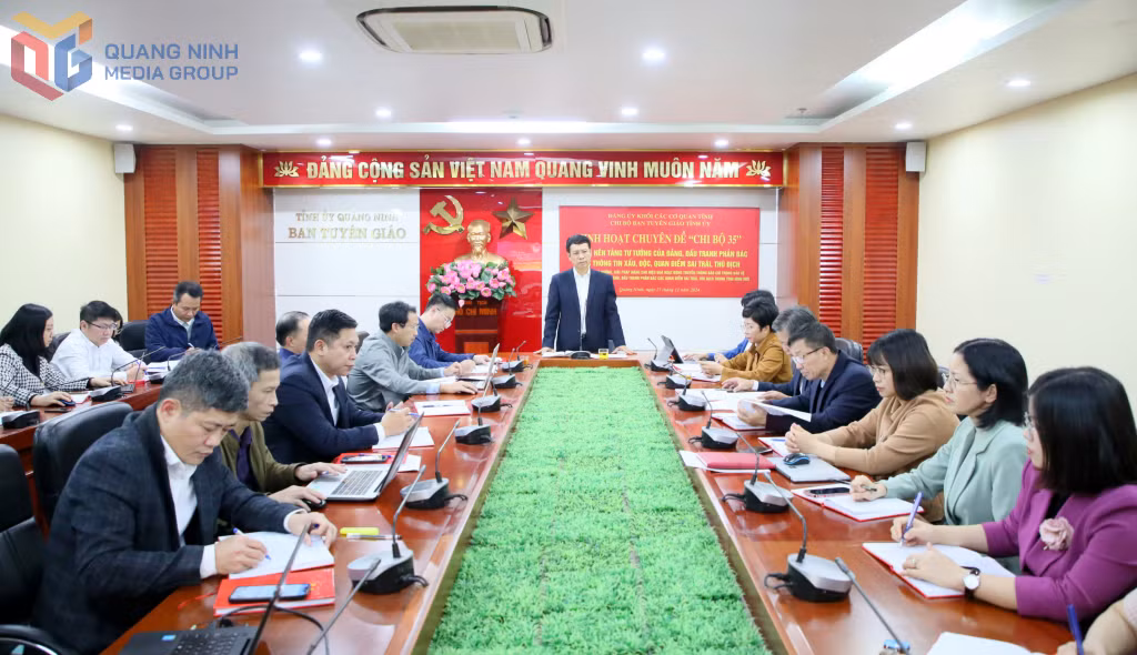 Ảnh với chú thích
