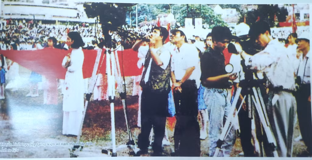 Ảnh với chú thích