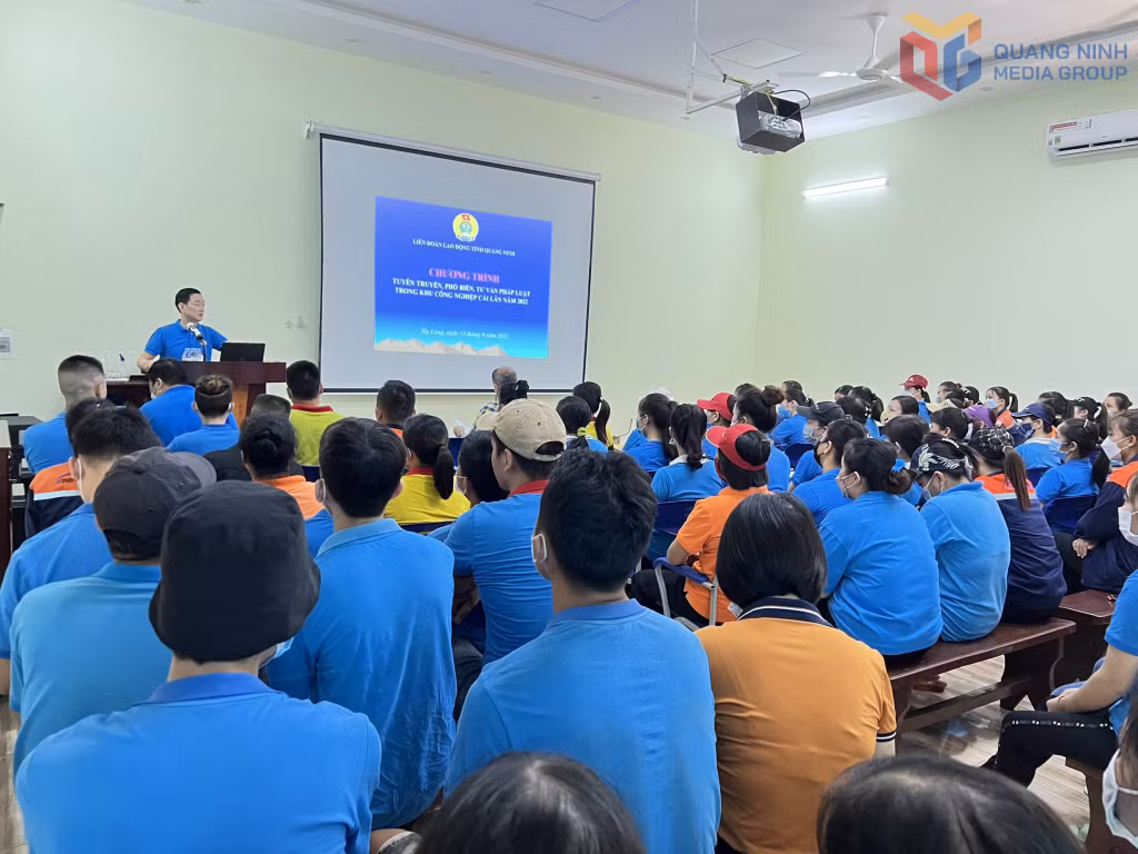Ảnh với chú thích