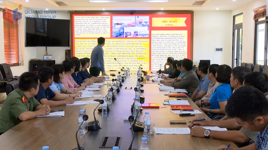 Ảnh với chú thích