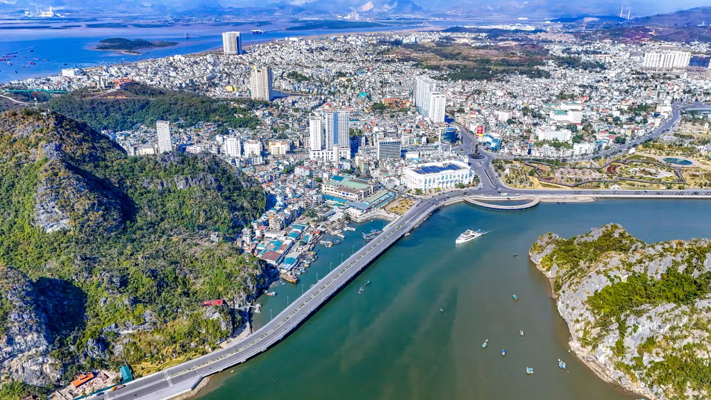 Một góc đô thị trung tâm xanh của tỉnh Quảng Ninh