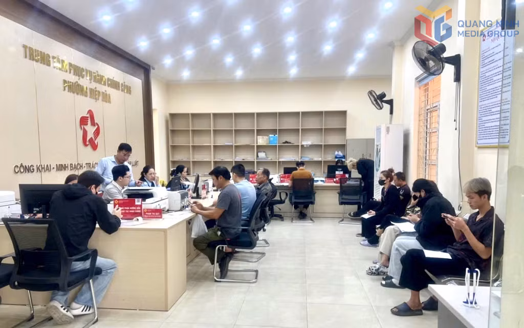 Ảnh với chú thích