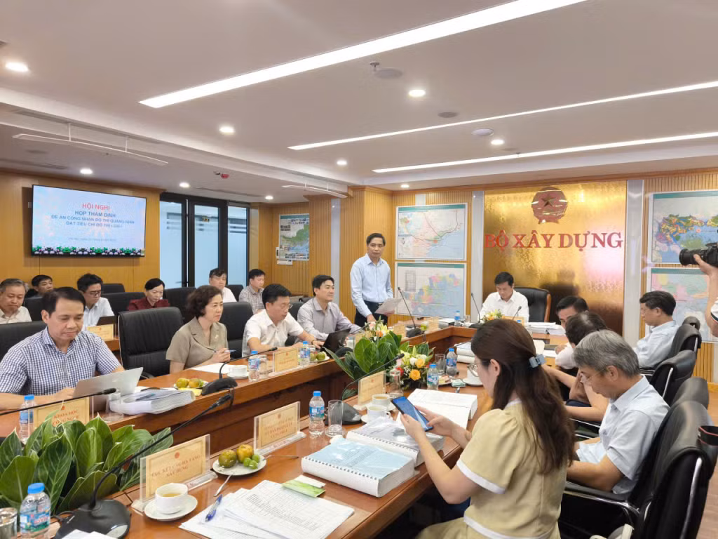 Quảng Ninh báo cáo Bộ Xây dựng đề nghị thẩm định, công nhận là đô thị loại I.