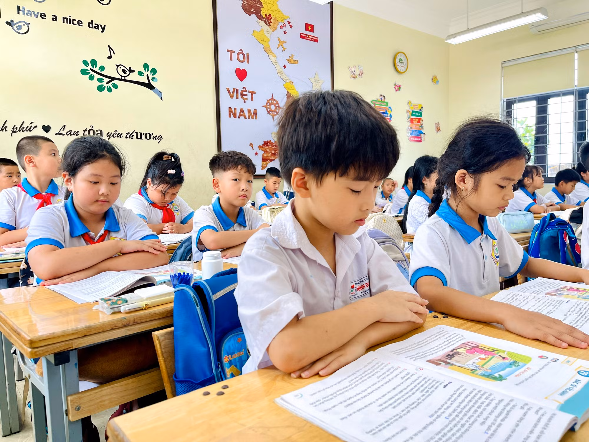 Ảnh với chú thích