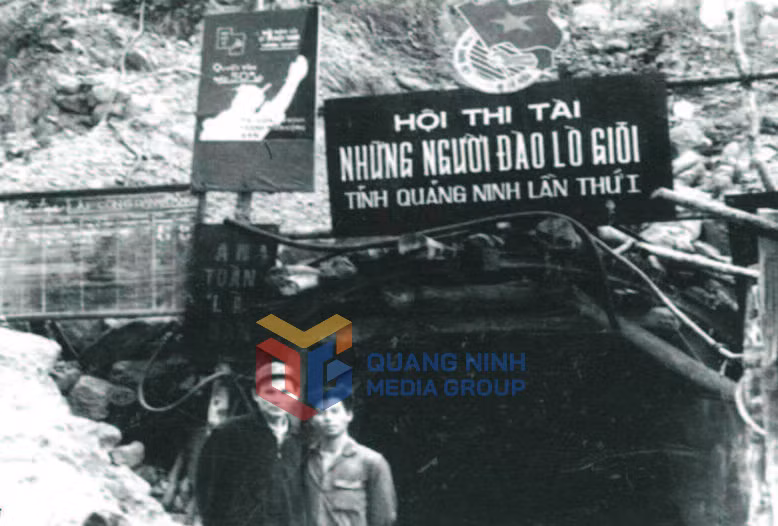 Phong trào thanh niên sôi nổi, hăng hái với nhiều hoạt động thiết thực nhằm nâng cao năng suất, sản xuất thật nhiều than cho Tổ quốc. Ảnh: Tư Liệu