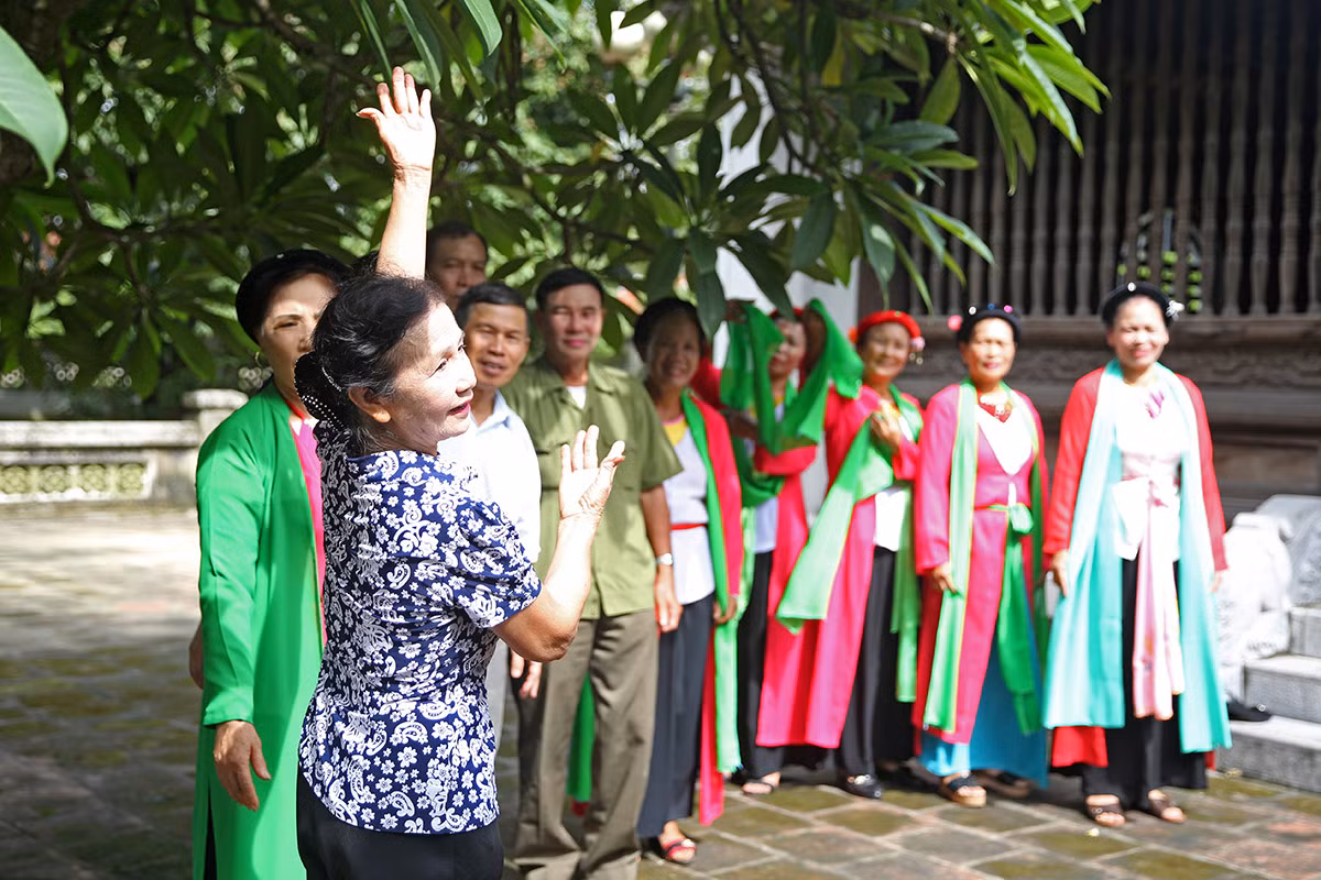 Ảnh với chú thích