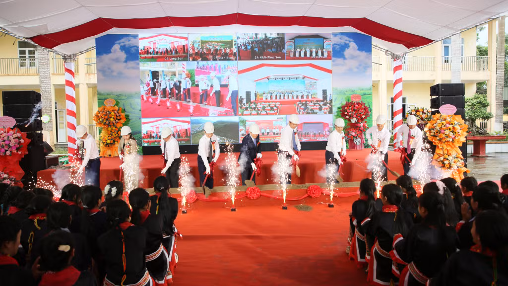 Ảnh với chú thích