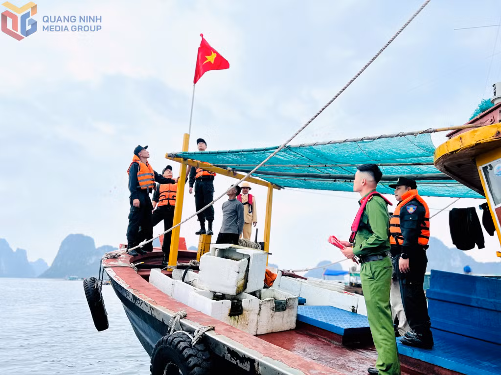 Ảnh với chú thích