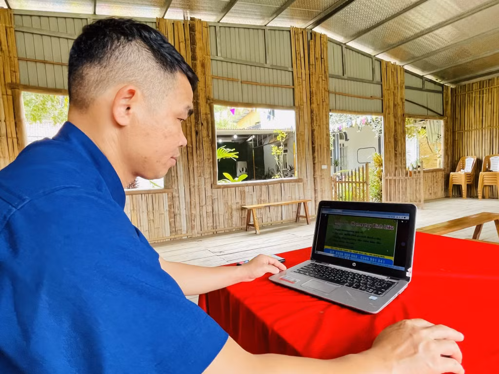 Ảnh với chú thích