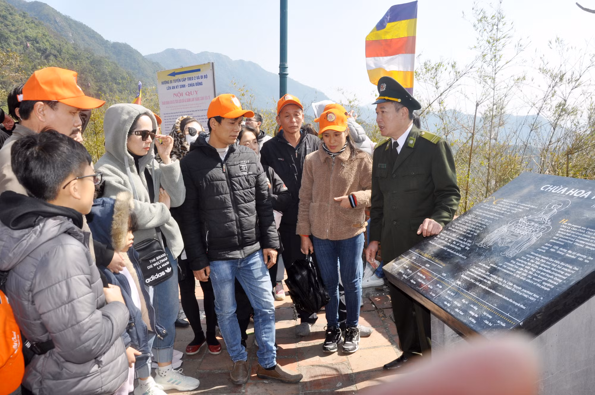 Ảnh với chú thích