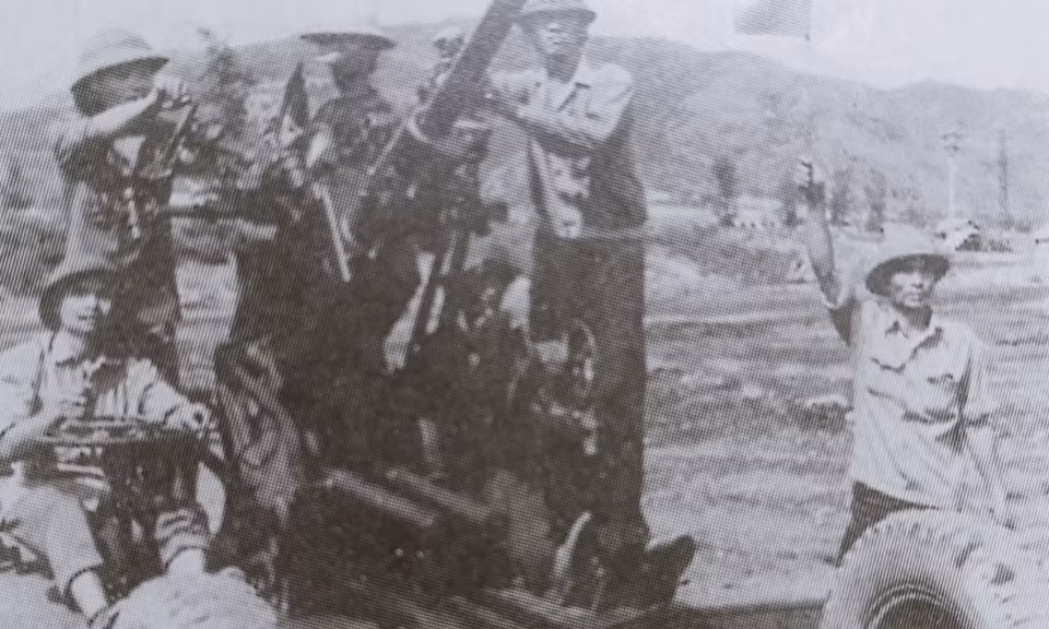 Ảnh căn phải
