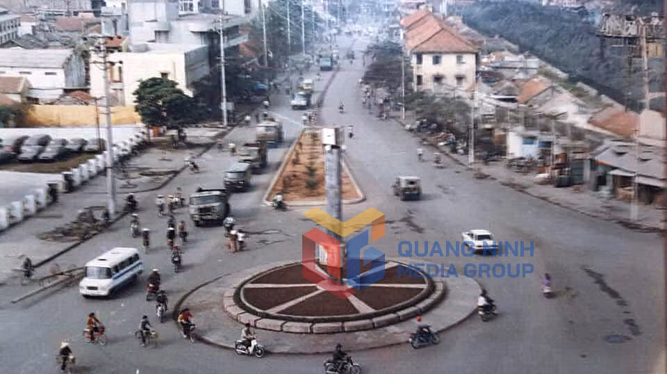 Cột Đồng hồ xưa. Ảnh: Tư liệu