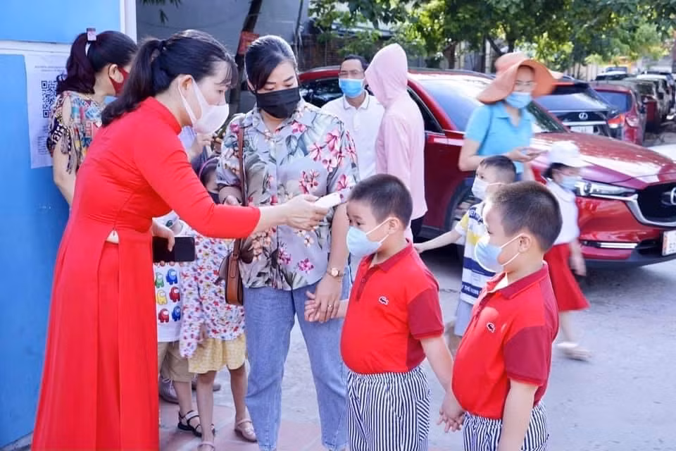 Ảnh với chú thích