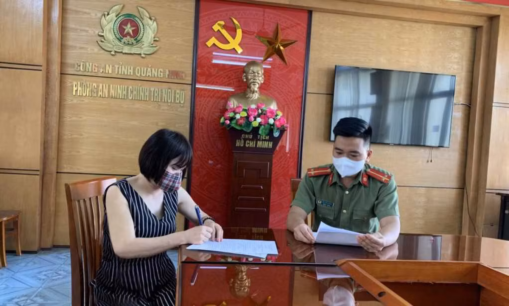 Ảnh với chú thích