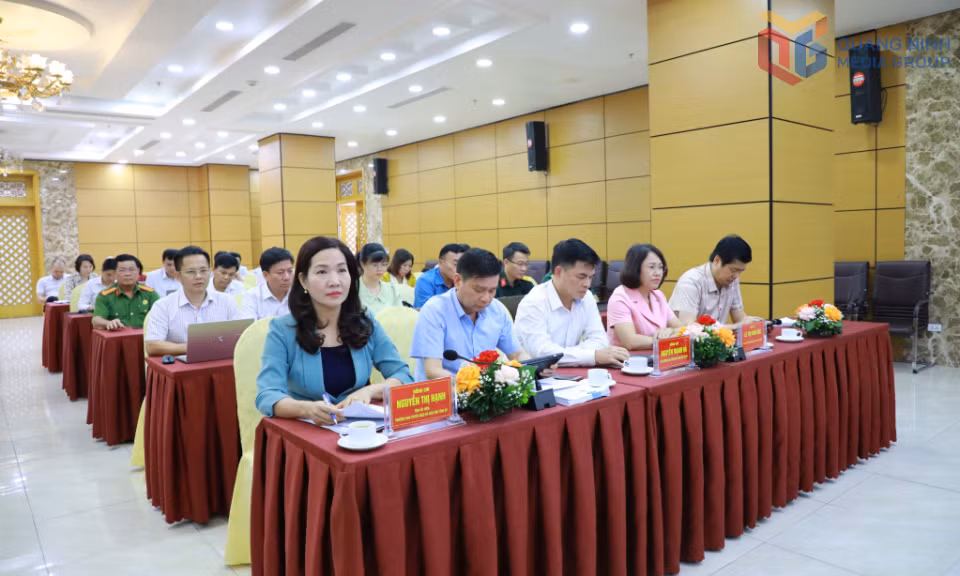 Ảnh với chú thích