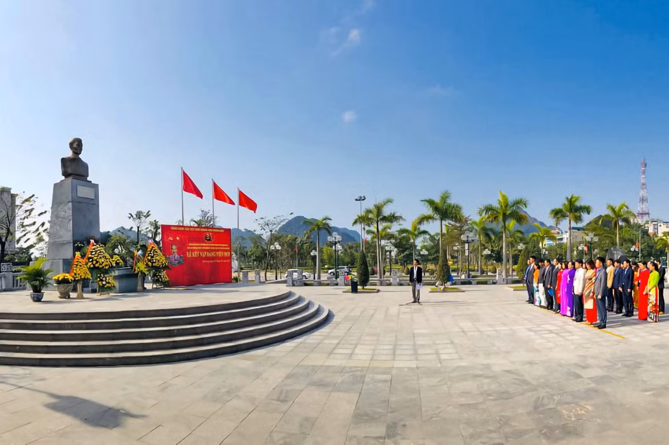 Ảnh với chú thích