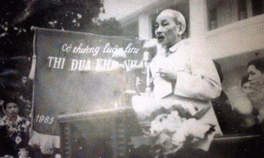 Ảnh với chú thích
