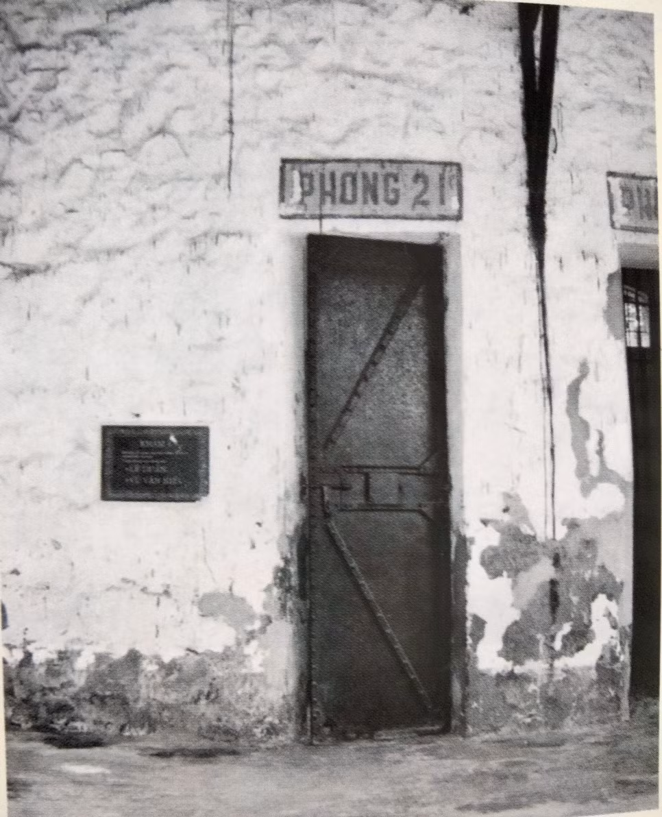 Ảnh căn phải