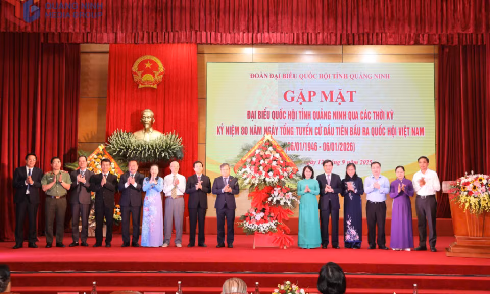 Ảnh với chú thích