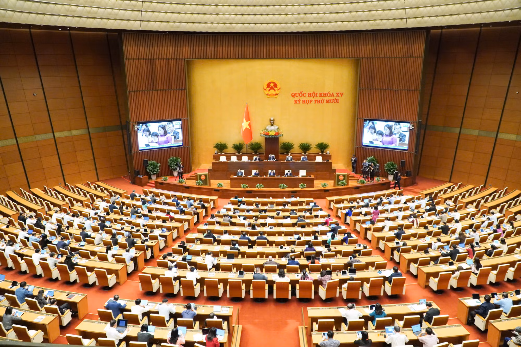 Kỳ họp thứ 10