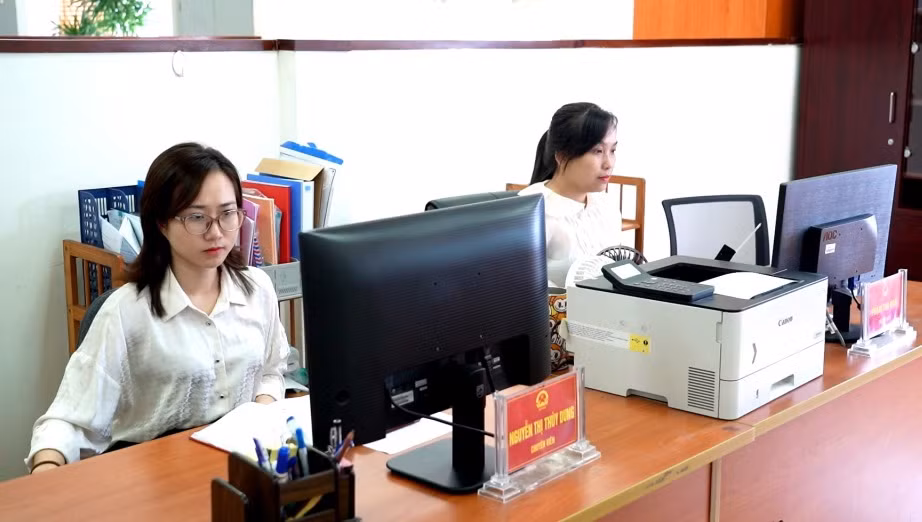 Ảnh với chú thích