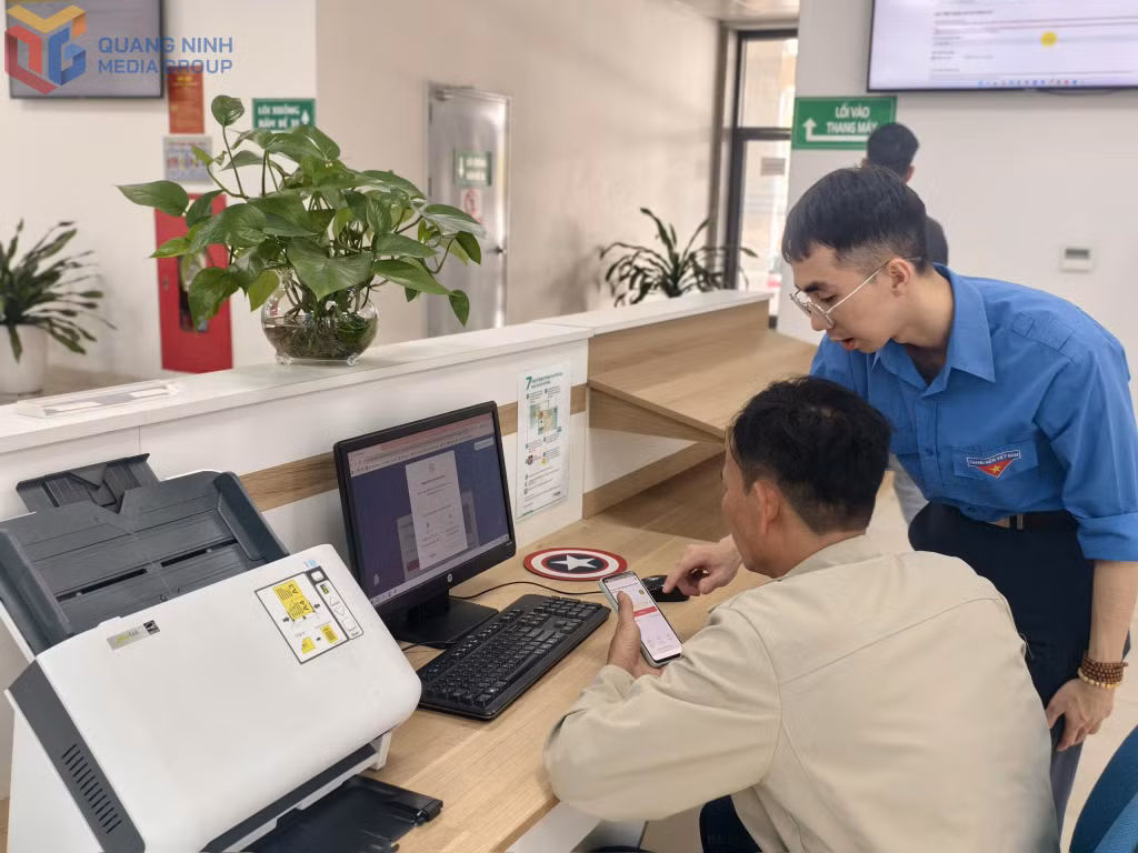 Ảnh với chú thích