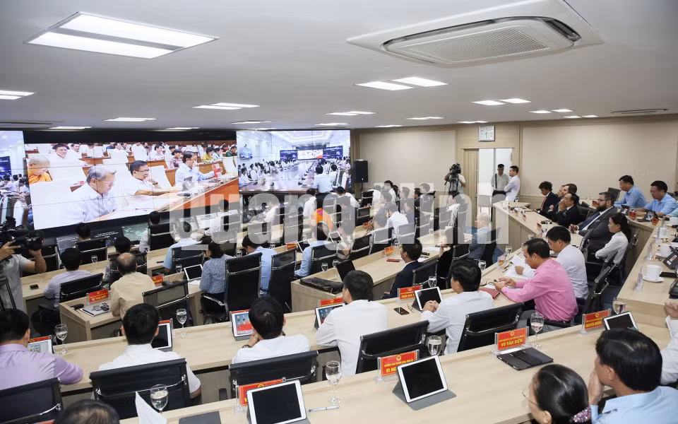 Quang cảnh tại Trung tâm Điều hành thành phố tỉnh Quảng Ninh (8-2019). Ảnh: Đỗ Phương