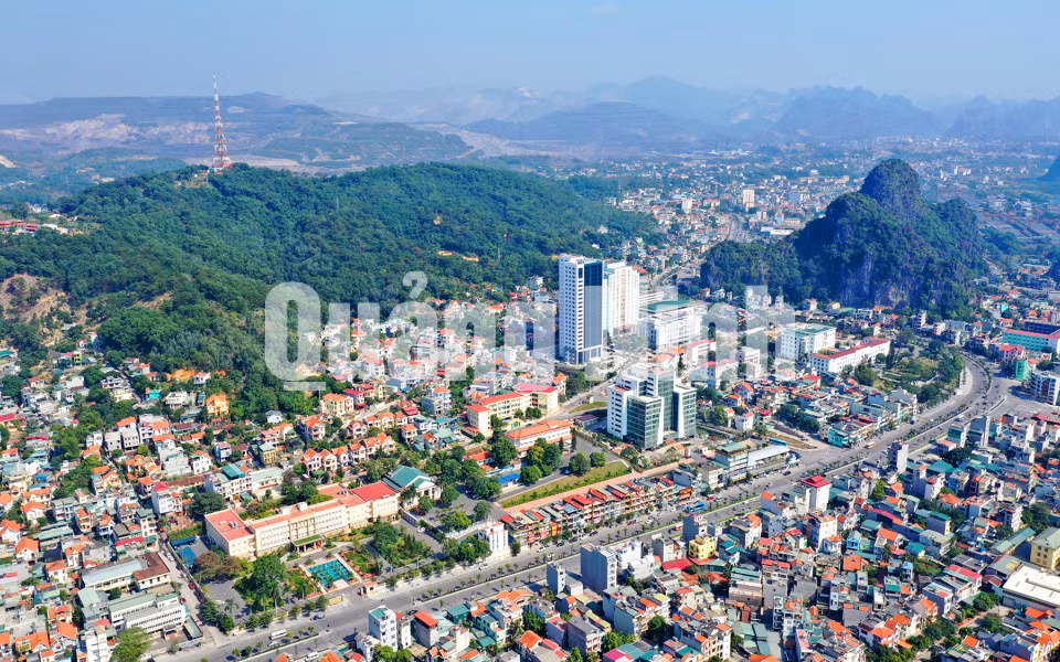 Toàn cảnh khu hành chính tỉnh Quảng Ninh (1-2020). Ảnh: Hùng Sơn