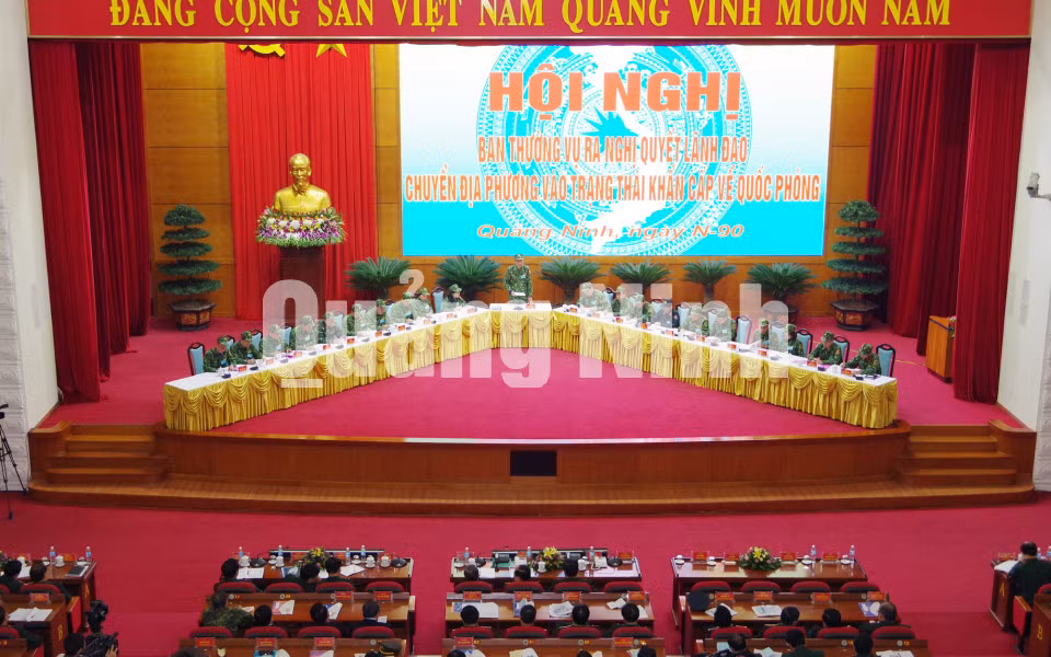 Ban Thường vụ Tỉnh ủy ra Nghị quyết lãnh đạo chuyển địa phương vào trạng thái khẩn cấp về quốc phòng, giữ vững ANCT-TTATXH. Ảnh: Văn Đảm (Bộ CHQS tỉnh)