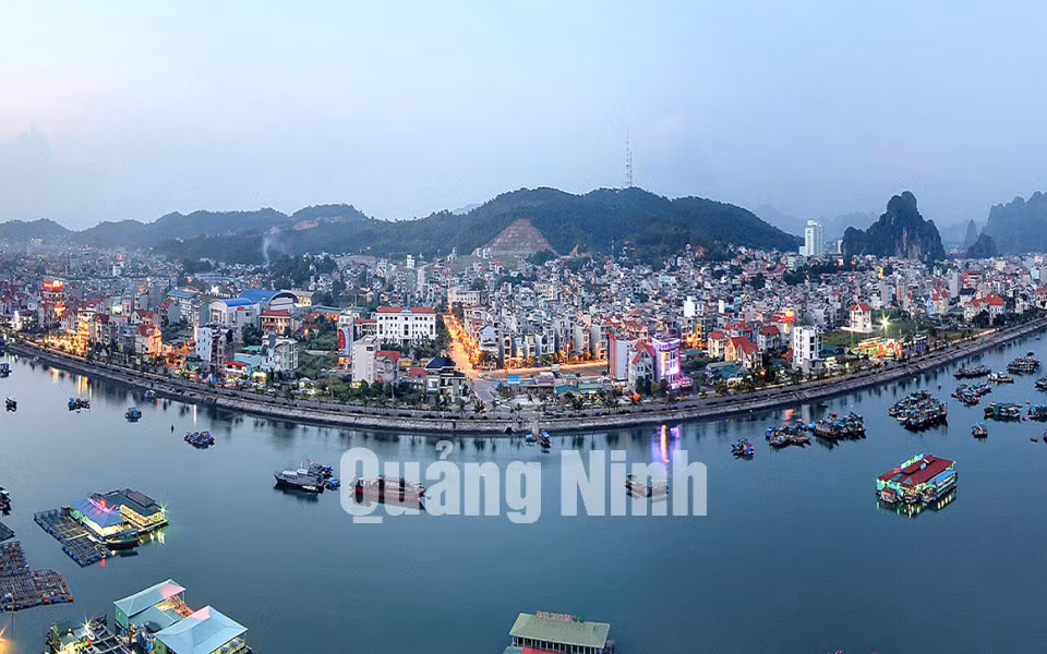 Với việc mở rộng không gian đô thị theo quy hoạch, khu đô thị đường bao biển Cột 5 - Cột 8 đã mang lại sự hiện đại hơn cho Quảng Ninh. Ảnh: Khánh Giang