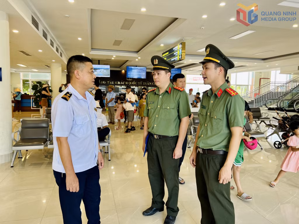Ảnh với chú thích