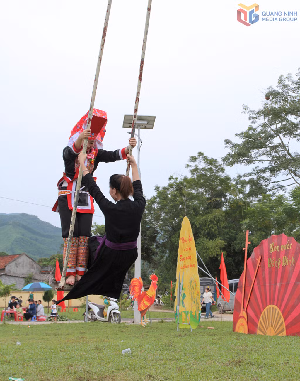 Ảnh với chú thích