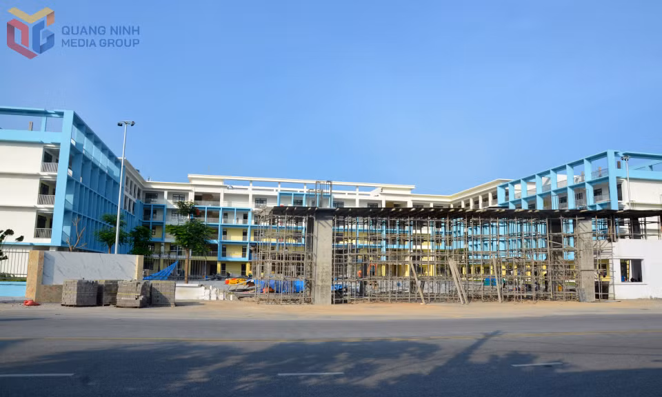 Ảnh với chú thích