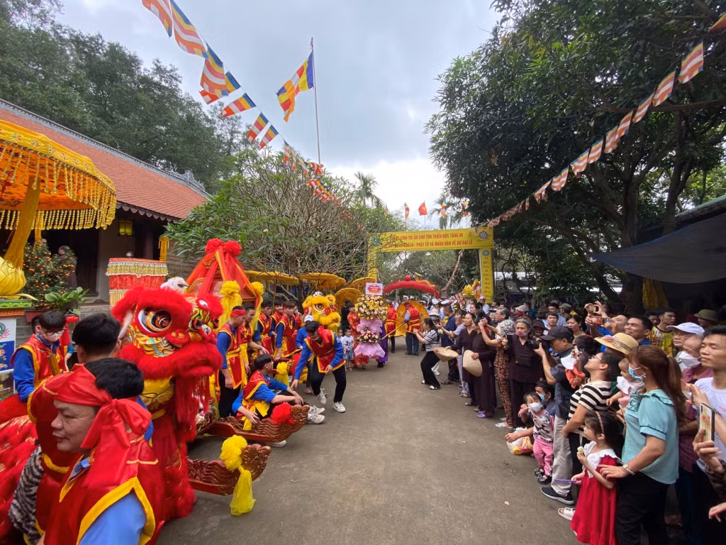 Ảnh với chú thích