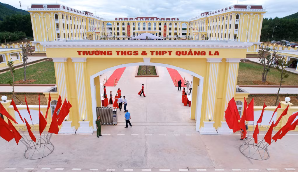 Ảnh với chú thích