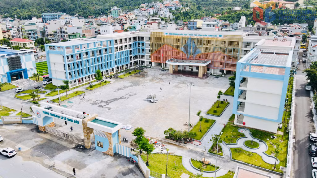 Ảnh với chú thích