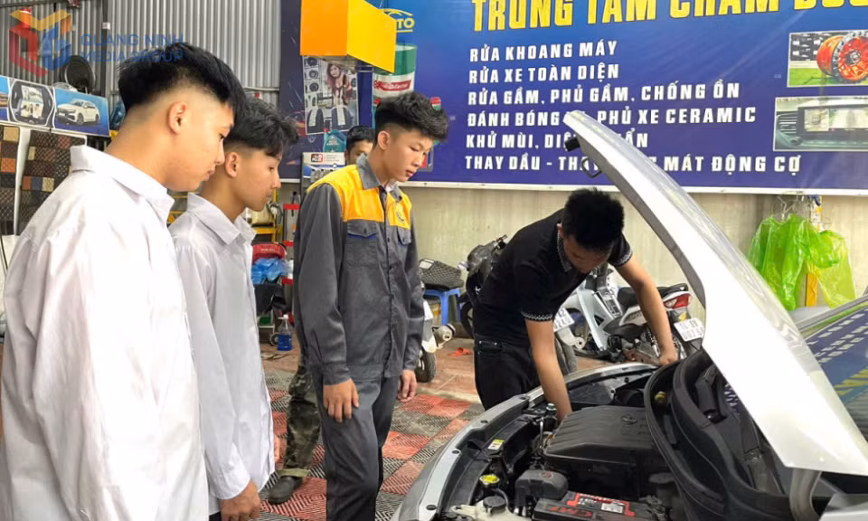 Ảnh với chú thích
