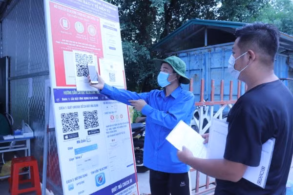 Củng cố tường thành chống “giặc” Covid ảnh 5