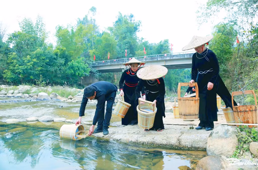 Ảnh với chú thích