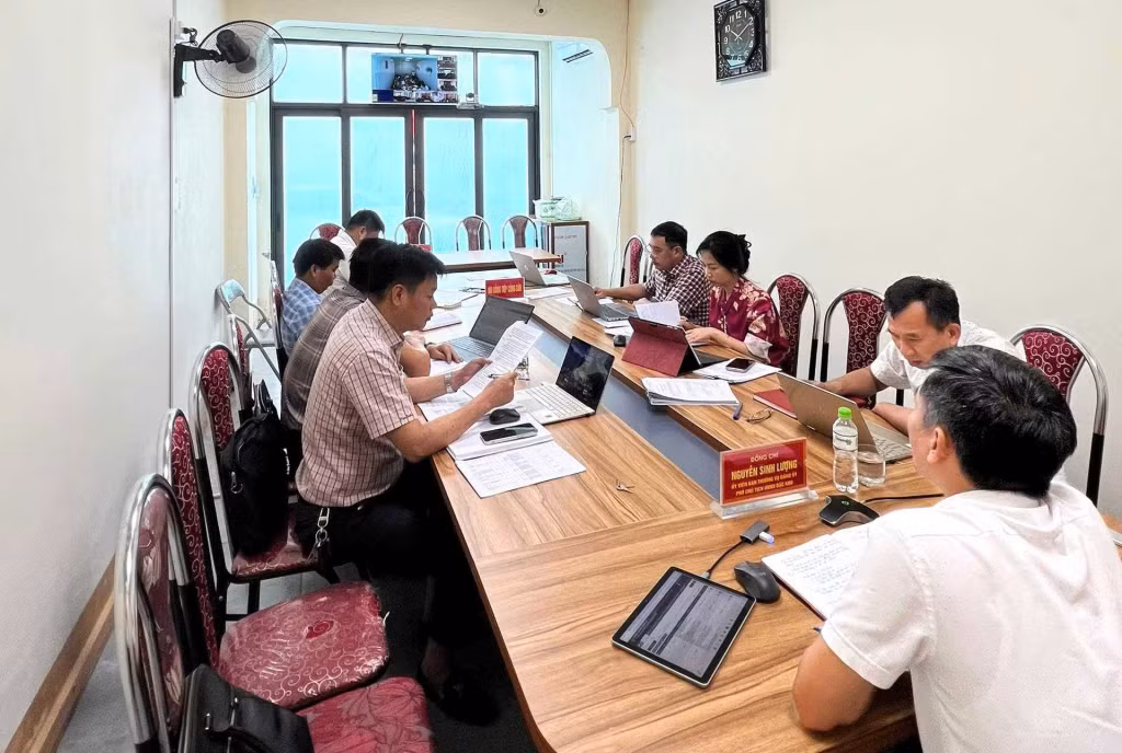 Ảnh với chú thích