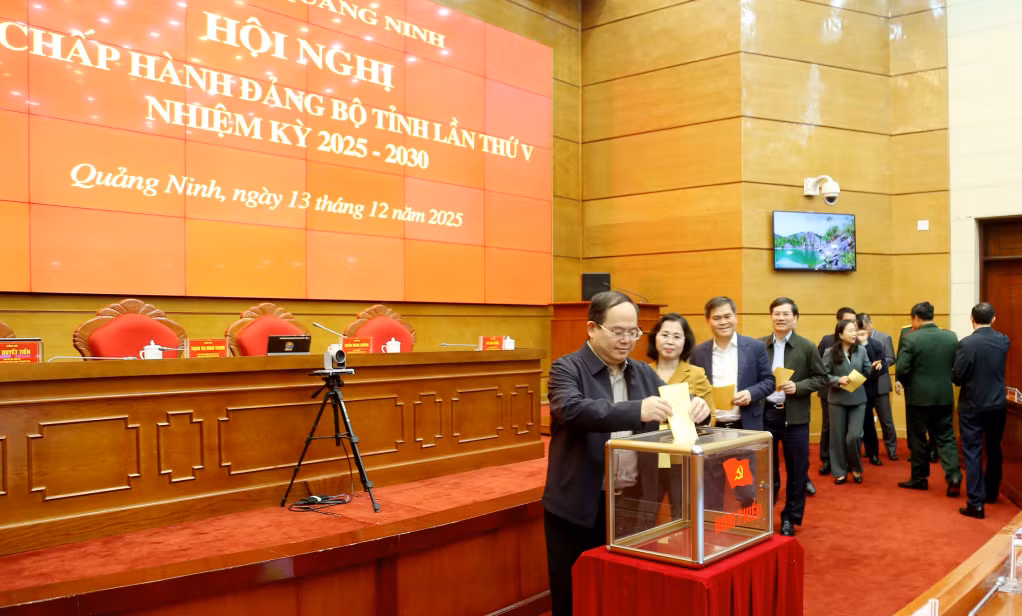 Ảnh với chú thích