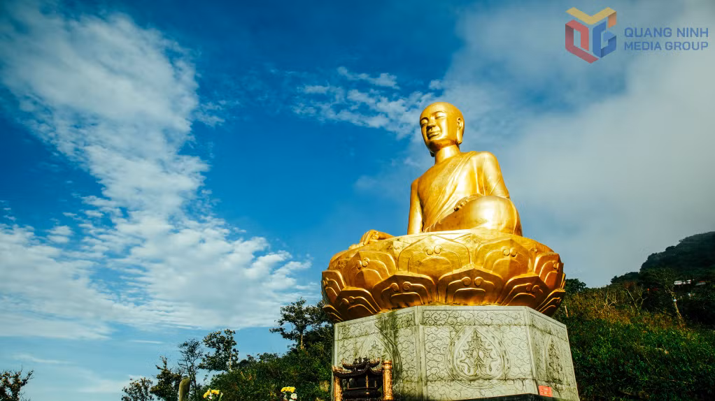 Bảo tượng Phật hoàng Trần Nhân Tông.