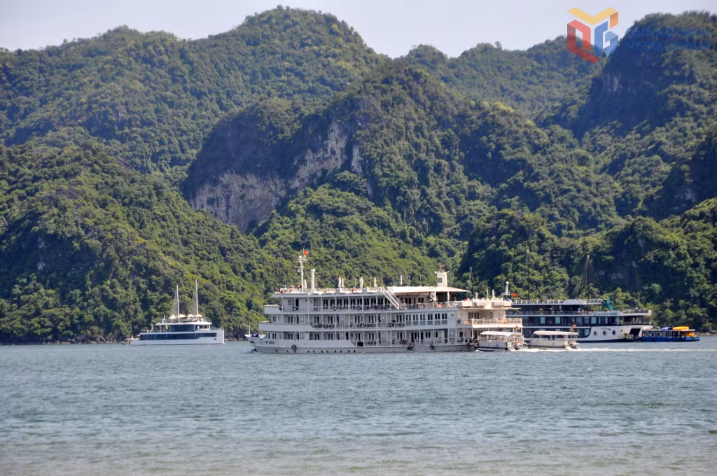 Quảng Ninh phấn đấu 100% tàu du lịch hoạt động trên vịnh Hạ Long là tàu vỏ thép, hoặc chất liệu tương đương vào năm 2030.