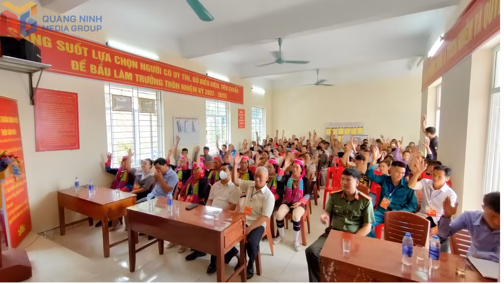 Ảnh với chú thích
