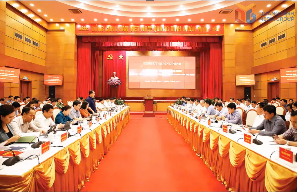 Thường trực Tỉnh ủy làm việc với Tập đoàn Công nghiệp Than và Khoáng sản Việt Nam